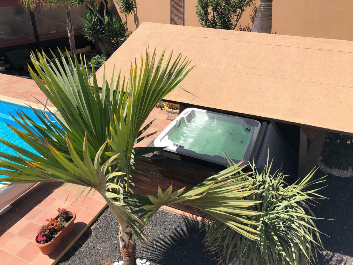 Villa De Lujo Que Mira Al Mar La Oliva Exterior foto